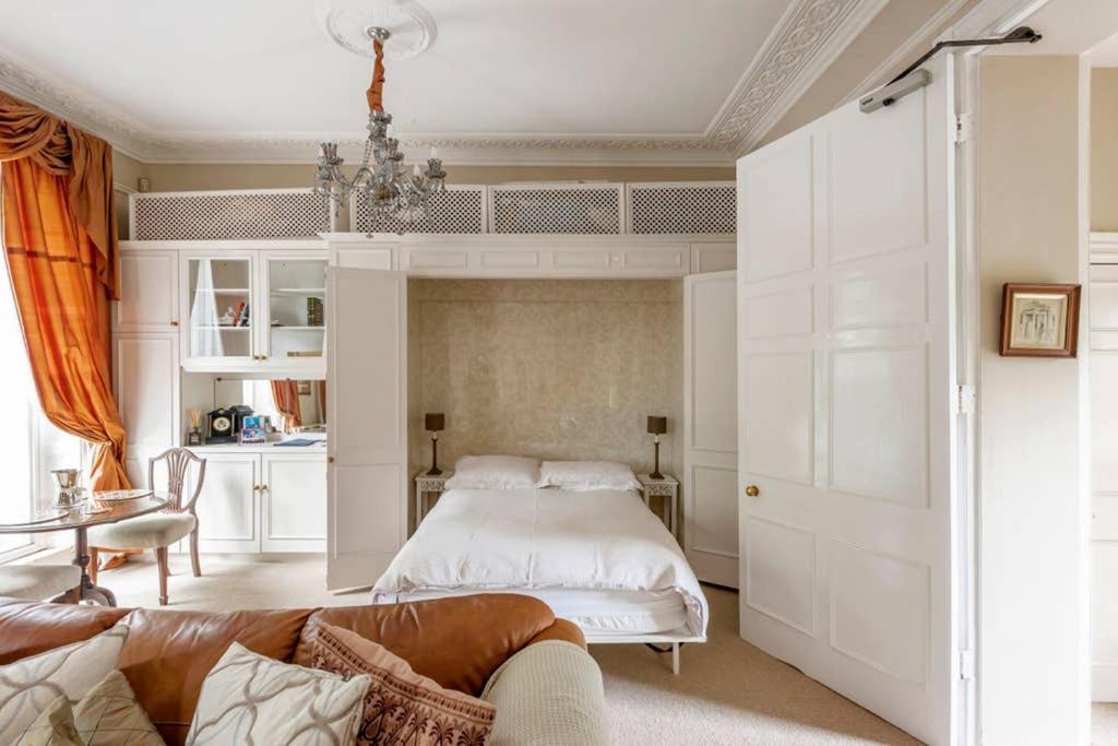 Appartement Beautiful Studio With Private Outside Terrace à Bath Extérieur photo